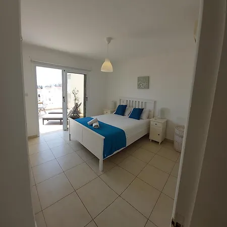 Nissi Retreat - Walk To Nissi Beach! أيا نابا