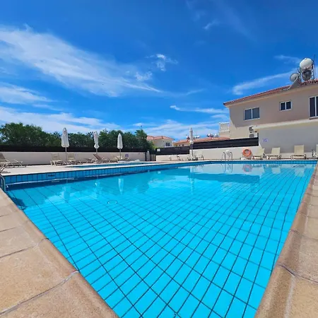 Nissi Retreat - Walk To Nissi Beach! أيا نابا