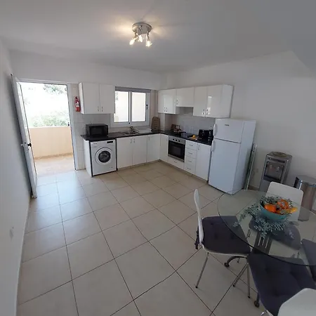 Nissi Retreat - Walk To Nissi Beach! Apartamento *